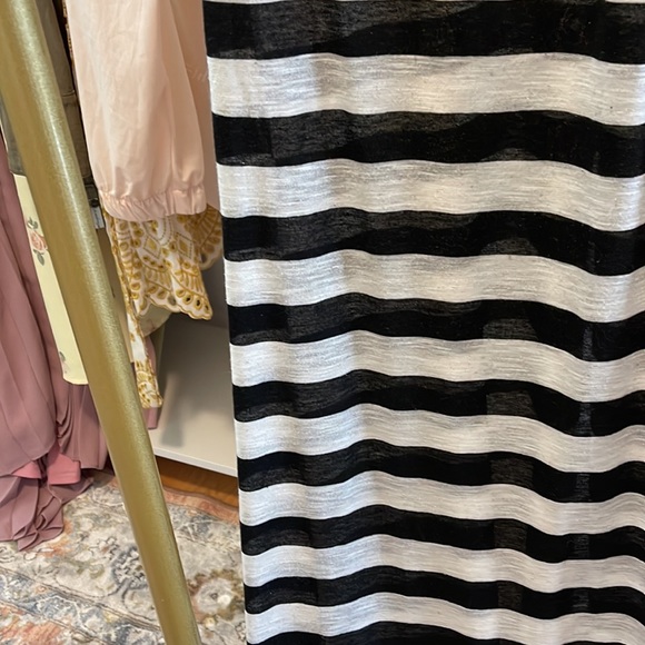 Casa Lee coverup - Picture 3 of 3